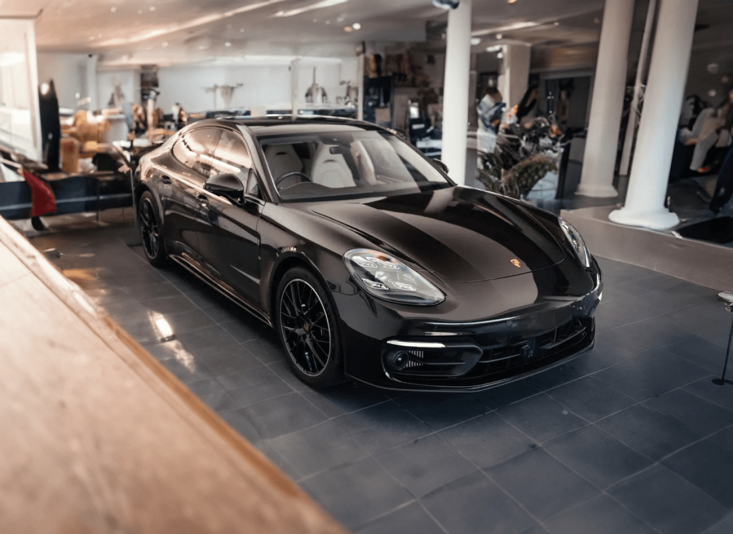 Porsche Panamera Platinum Edition